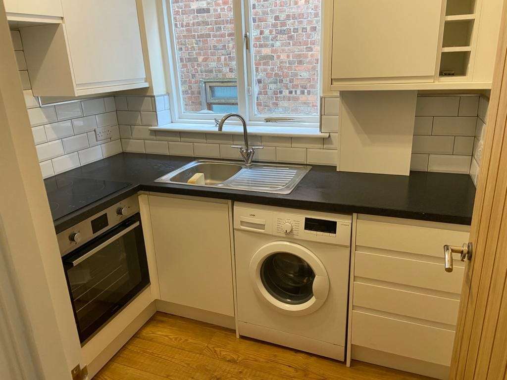 Fitted shaker kitchen, by ANG Carpentry & Building Services